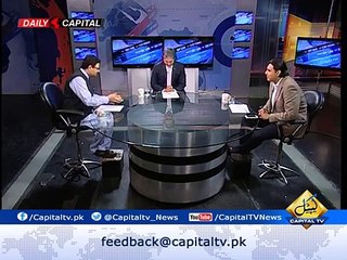 Imran Khan Jamhoriyat Ky Zamin Hy Fawad Ch Ki Is Bat Per Cameraman Bhee Has Para