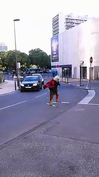 Ce fou de l’OGC Nice débarque au Vélodrome à ski