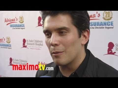 GUSTAVO GALINDO Entrevista at Estrellas Por La Vida Gala 2011