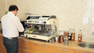 Karamel aromalı Cafe Latte nasıl yapılır