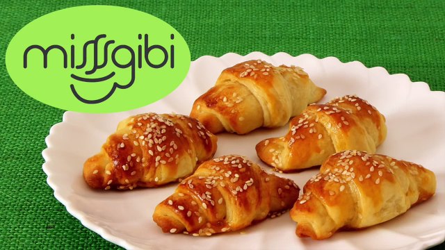 Katmer Poğaça - Kat Kat Poğaça - Mayalı Poğaça Tarifi - Mayalı Poğaça Hamuru Nasıl Yapılır