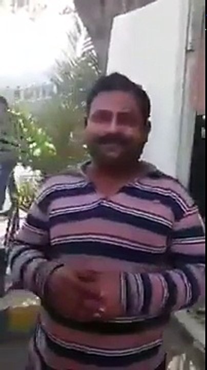 جو لوگ شوارما کھاتے ہیں وہ صرف ایک بار یہ ویڈیو دکھ لیں -