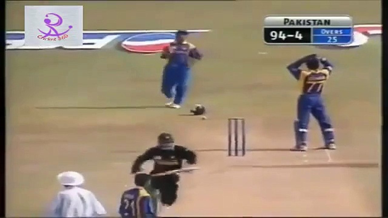 Insane Cricket Shot Hit By Rashid Latif