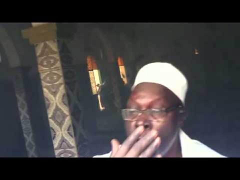 Une lacrymogène dans la mosquée Zawiya Elhadj Malick Sy