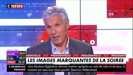 La marche seul au Louvre: CNews révèle qu'Emmanuel Macron était guidé dans l'ombre