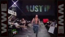 'Stone Cold' drops Santa  a Stunner - Raw, Dec. 22, 1997