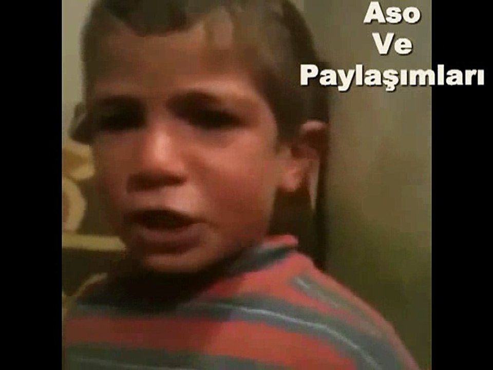Hunharca Şarkı Söyliyen Genco Komik.Aso ve Paylaşımları