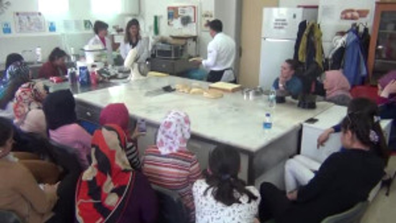 Kadınlara Pastacılık Eğitimi