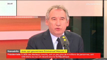 François Bayrou vit "une expérience formidable" à la mairie de Pau