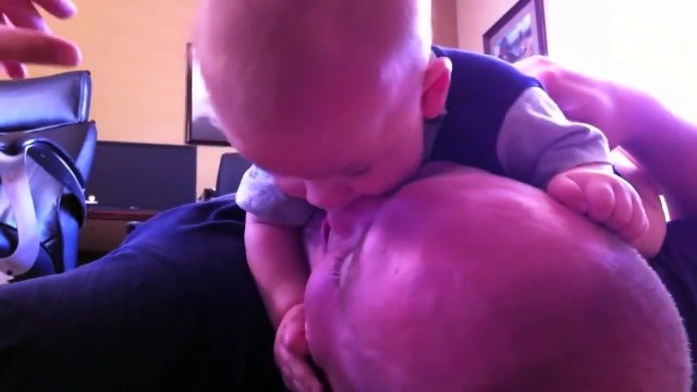 L'attaque du bébé mangeur de visage... Pret pour Walking Dead