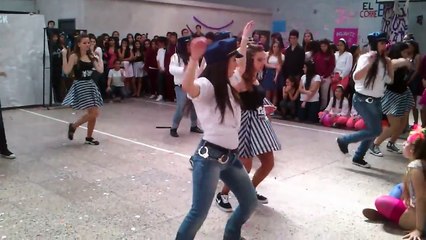 * Coreografia El Rock De La Carcel *