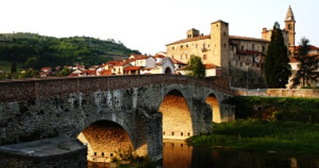 Nüfus Kaybı Yaşayan İtalyan Beldesine Taşınacaklara 2 Bin Euro