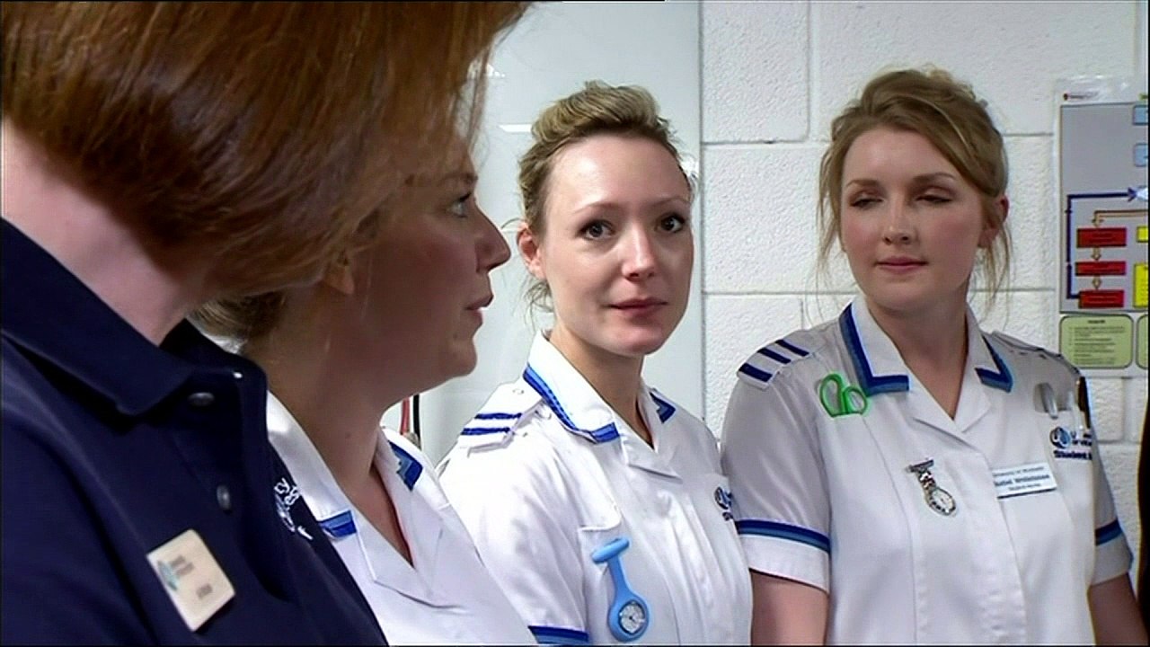 Student nurse raises pay concerns with Jeremy Corbyn