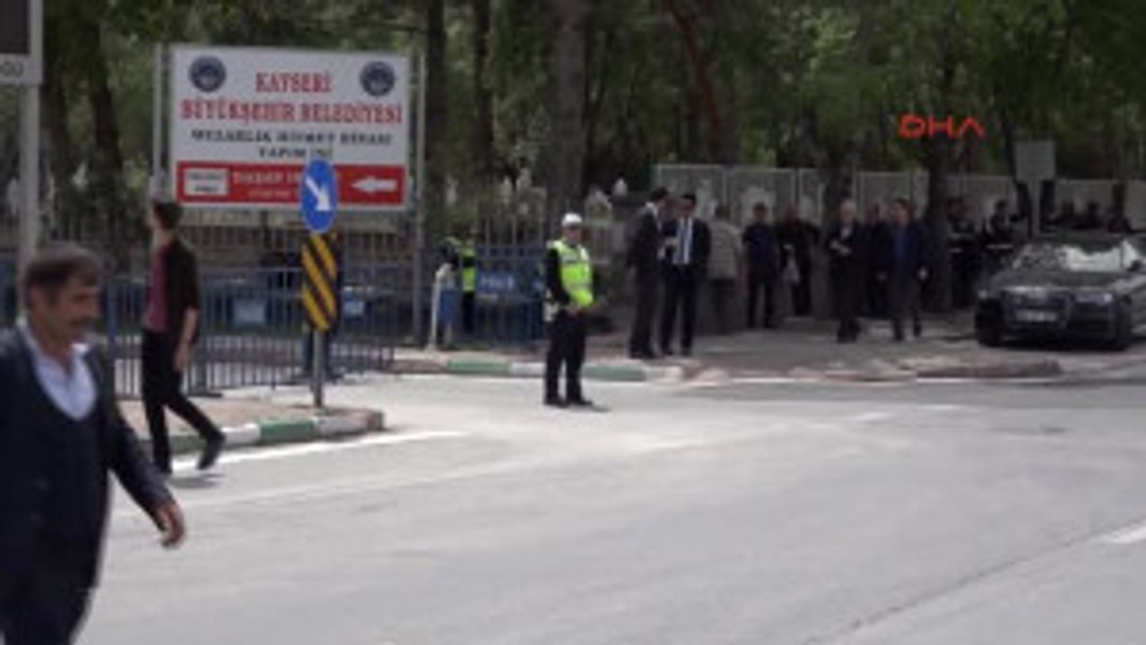 Kayseri 11. Cumhurbaşkanı Abdullah Gül'ün Kayseri'de Vefat Eden Babası Ahmet Hamdi Gül Defnedildi