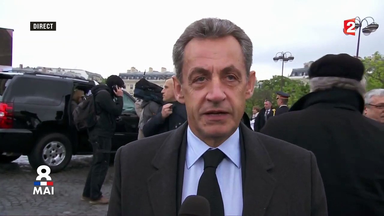 Nicolas Sarkozy félicite Emmanuel Macron