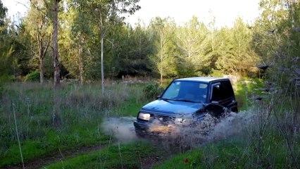 Un homme réalise une pub tellement professionnelle juste pour vendre sa Suzuki Vitara