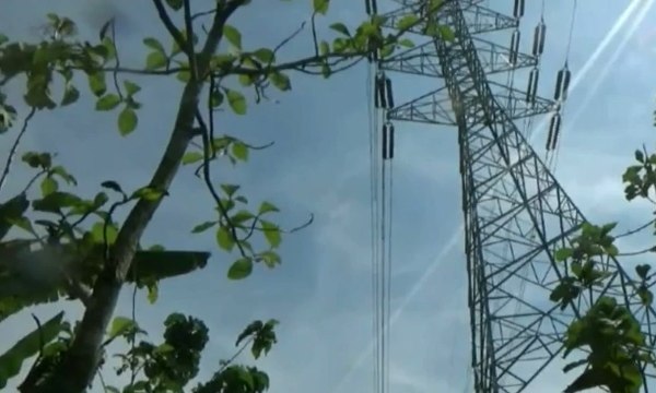 Tower Sutet di Grobogan Ini Nyaris Ambruk