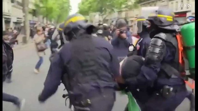 Heurts lors de la manifestation Front social à Paris après l'élection de Macron