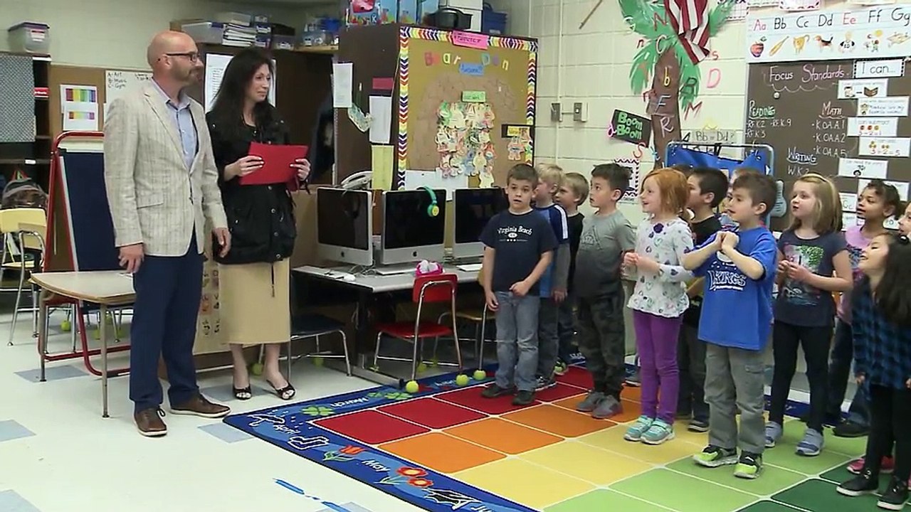 Il lui demande sa main dans leur classe de maternelle!! Émouvant
