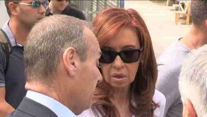 Expresidente de Argentina llama a afrontar la crisis de refugiados de forma global