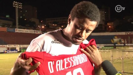 Atacante 'gordinho' do Novo Hamburgo promete enquadrar camisa de D'Alessandro