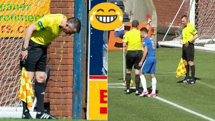 Refree gives red card to the linesman for vomitting during the match