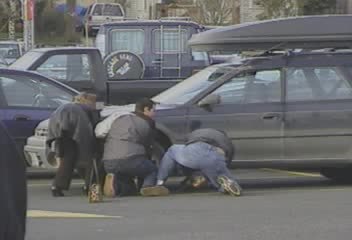 Jackass - S 2 E 8 - The Matador