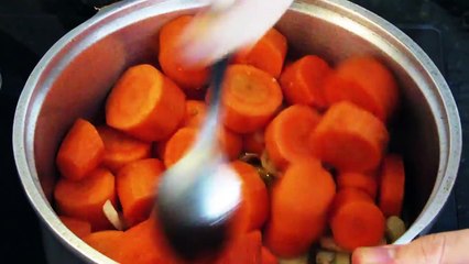 Sopa Cremosa de Cenoura (Light) Simples Saborosa e Rápido!