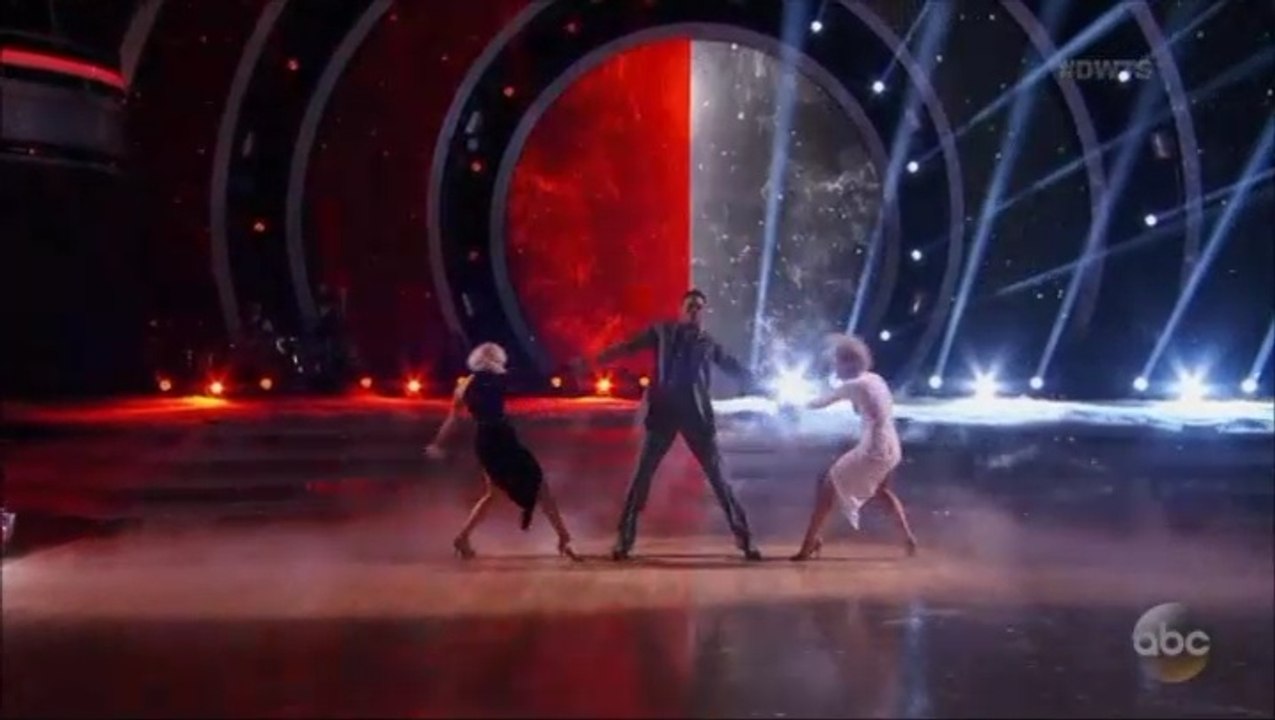 Rashad Jennings, Emma Slater & Witney Carson - Argentine Tango