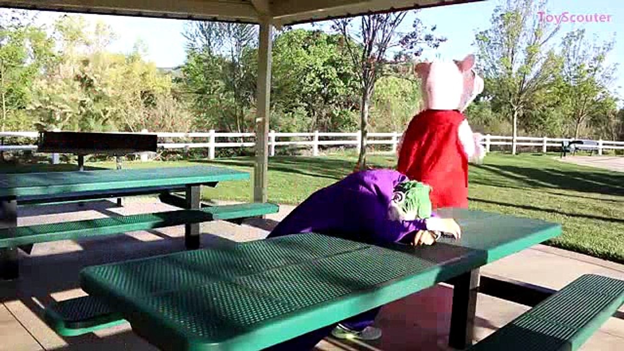 (2)_ELSA vs JOKER & INSECTS in Real Life - Doctor Spiderman Performs Surgery Funny Superhero Movie