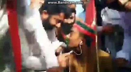 Disable person views about nawaz sharif??watch this emotional video