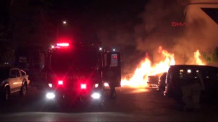 Adana - Şizofreni Hastası Genç, Komşularının Otomobillerini Kundakladı