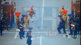 Indian soldier falls at Wagha border ceremony