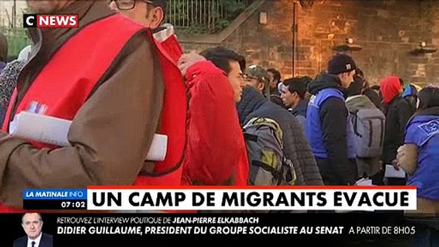 Des campements de migrants évacués par des dizaines de policiers depuis 6h ce matin porte de la Chapelle à Paris