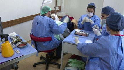 Turquía gana viajeros por terapia capilar entre baja turística