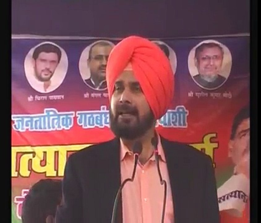 Navjot Singh Sidhu Campaign For BJP & Narendra Modi  In His Own Style