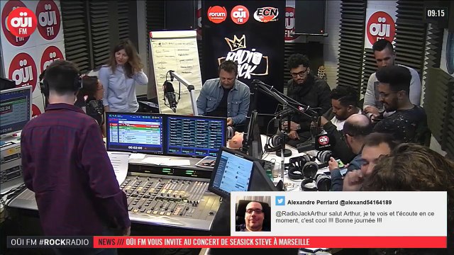 La radio OUI FM en direct vidéo /// La radio s'écoute aussi avec les yeux (2916)