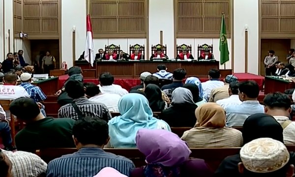 Ahok Divonis Dua Tahun Penjara