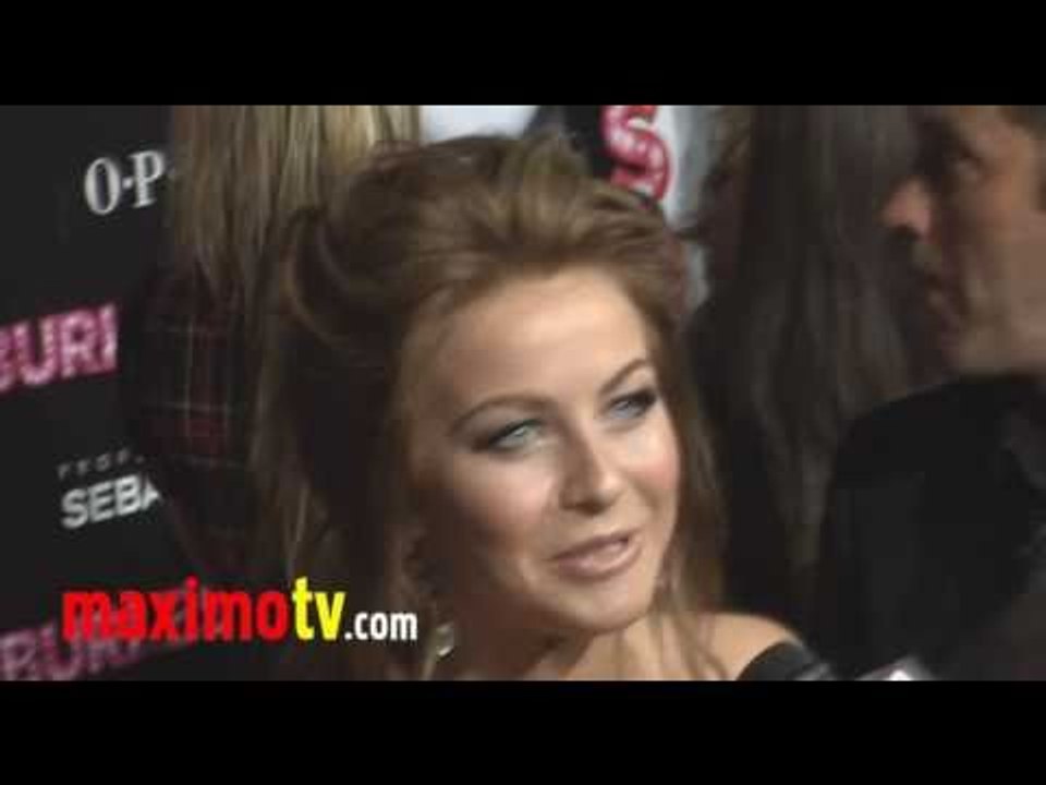 Julianne Hough "Christina Aguilera ROCKS" at "Burlesque" Premiere