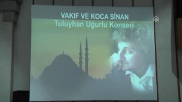 Piyanist Tuluyhan Uğurlu Trabzon'da Konser Verdi