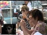 Moon Child Extra - Hyde kisses Gackt1