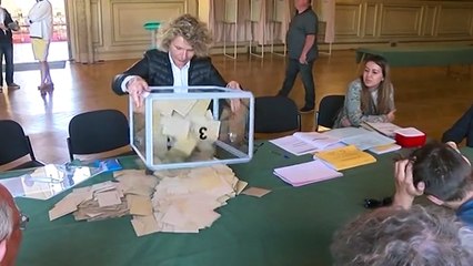 ANALYSE/  Abstention et vote blanc, outils de protestation