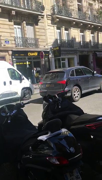VIDEO - Paris : braquage d'une horlogerie de luxe près des Champs-Élysées