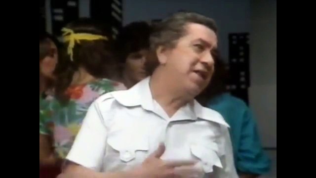 Quadros do ZACARIAS Em Vendedor Estranho - Os Trapalhões