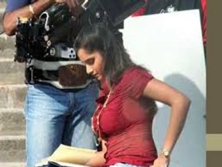 Sania Mirza romance video leaked with man during match