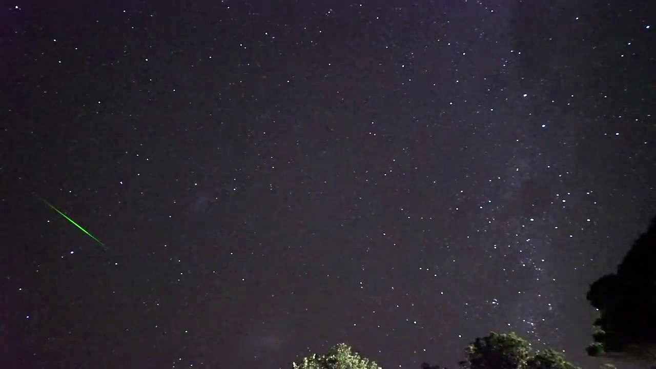 Chute de météorite au-dessus de l'Australie !! Comète Halley