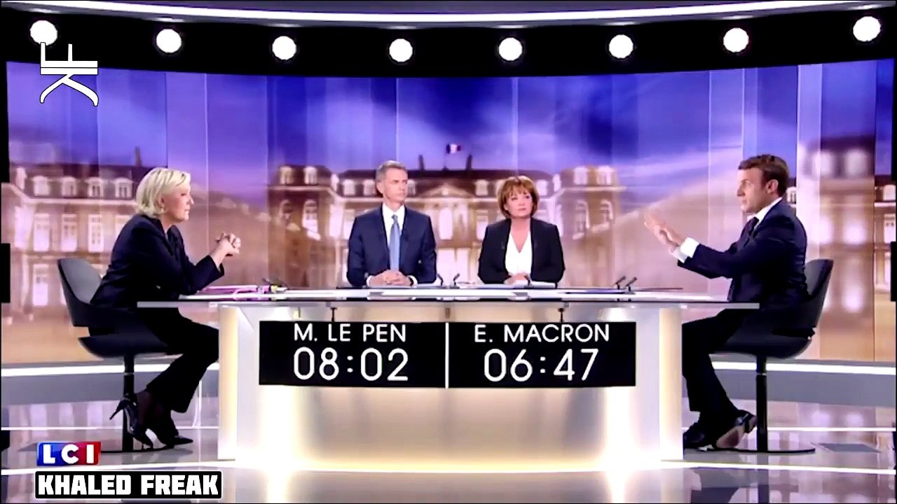 Macron chante La Poudre de Perlimpinpin