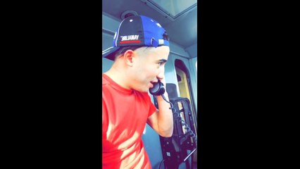 L'Acrobate essaie de conduire un train