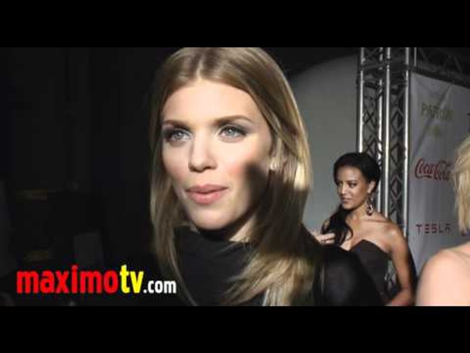AnnaLynne McCord on "The Homes That Hollywood Built" to benefit St Bernard Project