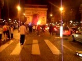 CHAMPS ELYSEES ENVAHIS PAR LA FOULE